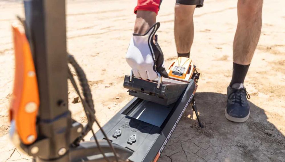 Электросамокат полноприводный Mukuta 8 Plus 1200W 15,6 ah (8 дюймов)