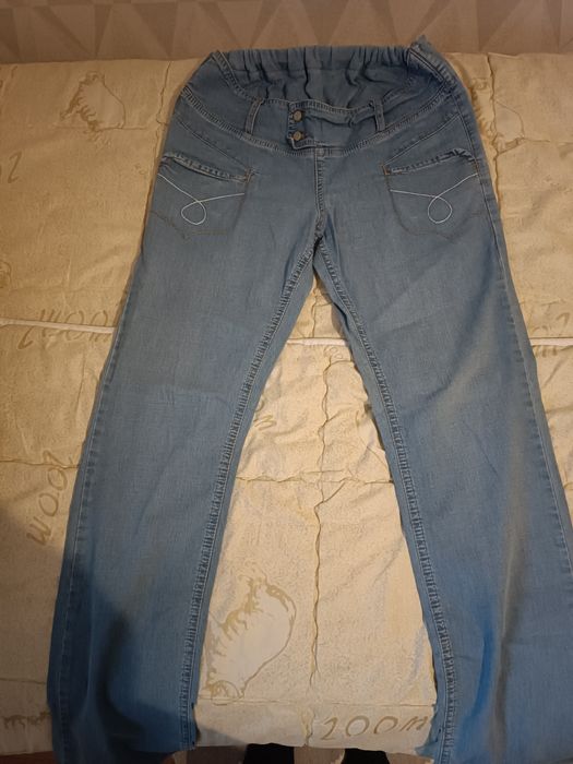 Джинси для вагітних