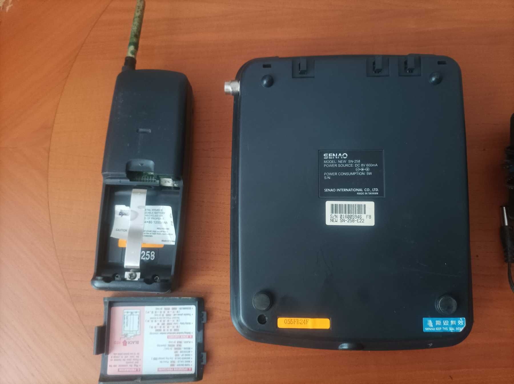 Радиотелефон "SENAO SN-258"  Panasonic KX-TG2511   Komtel
