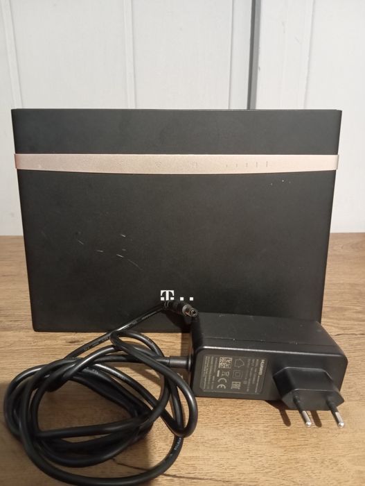 Router modem Huawei B525s-23a Wi-fi LTE.