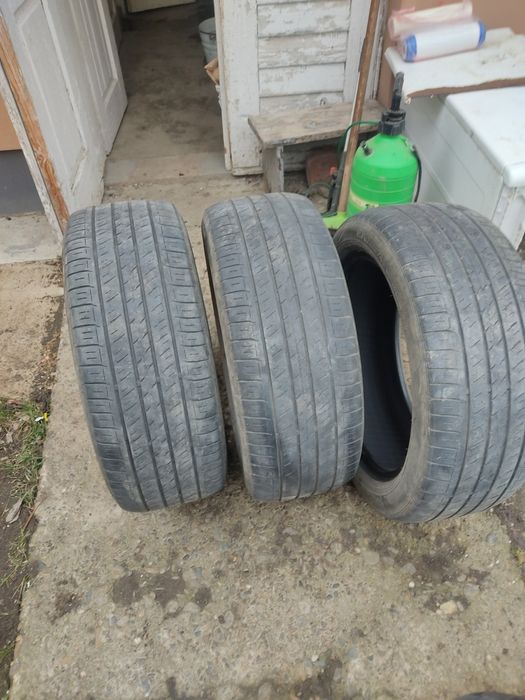 Резина літня 215*50 R17