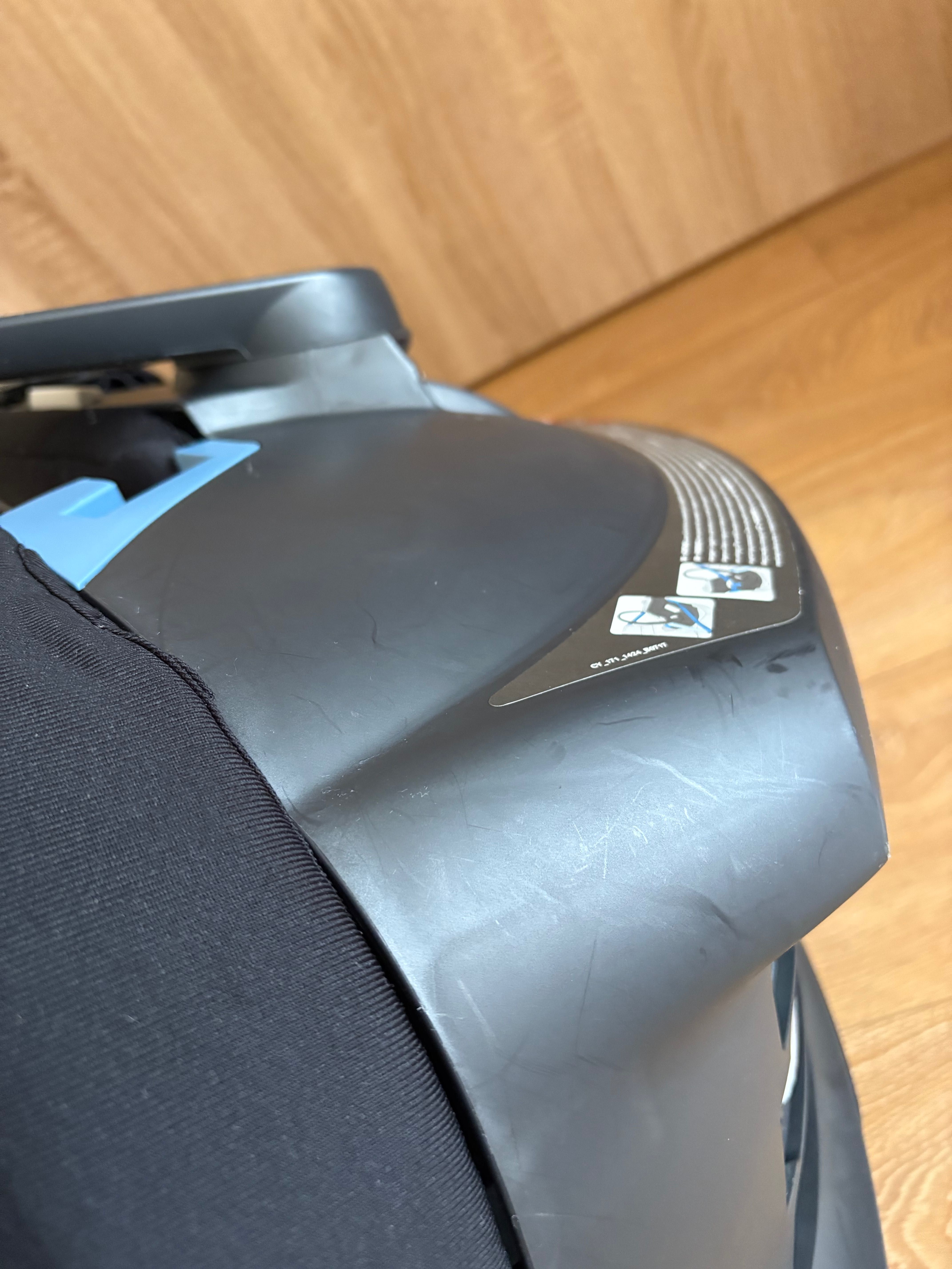 Bezwypadkowy fotelik samochodowy Cybex Aton 6