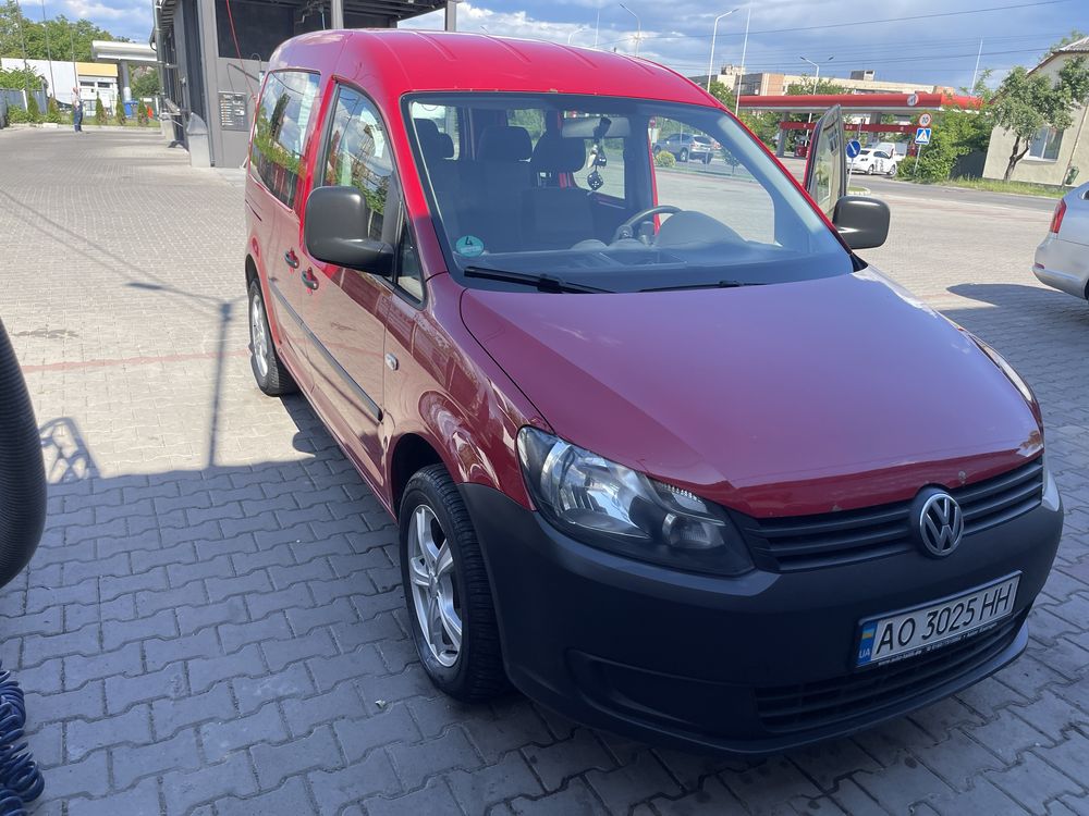 Продам Volkswagen Caddy 2013 року