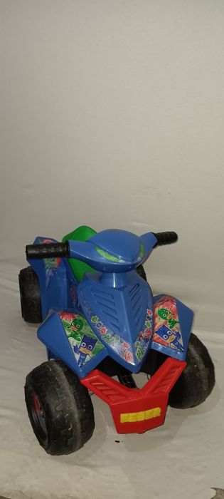 Mota a bateria de criança