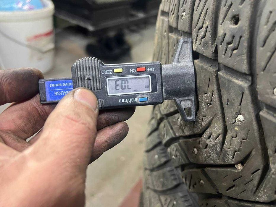 Резина 205 55 16 в гарному стані