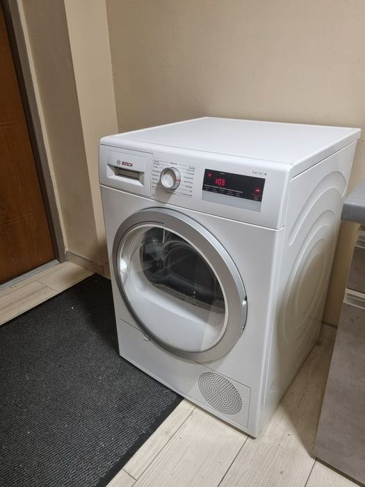 Сушильна машина Bosch WTN86201. Тепловий насос. 8 кг