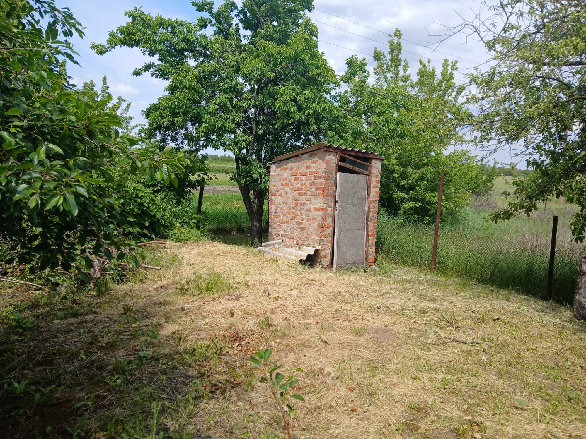 Продаж окремого будинку в пригороде Полтави.