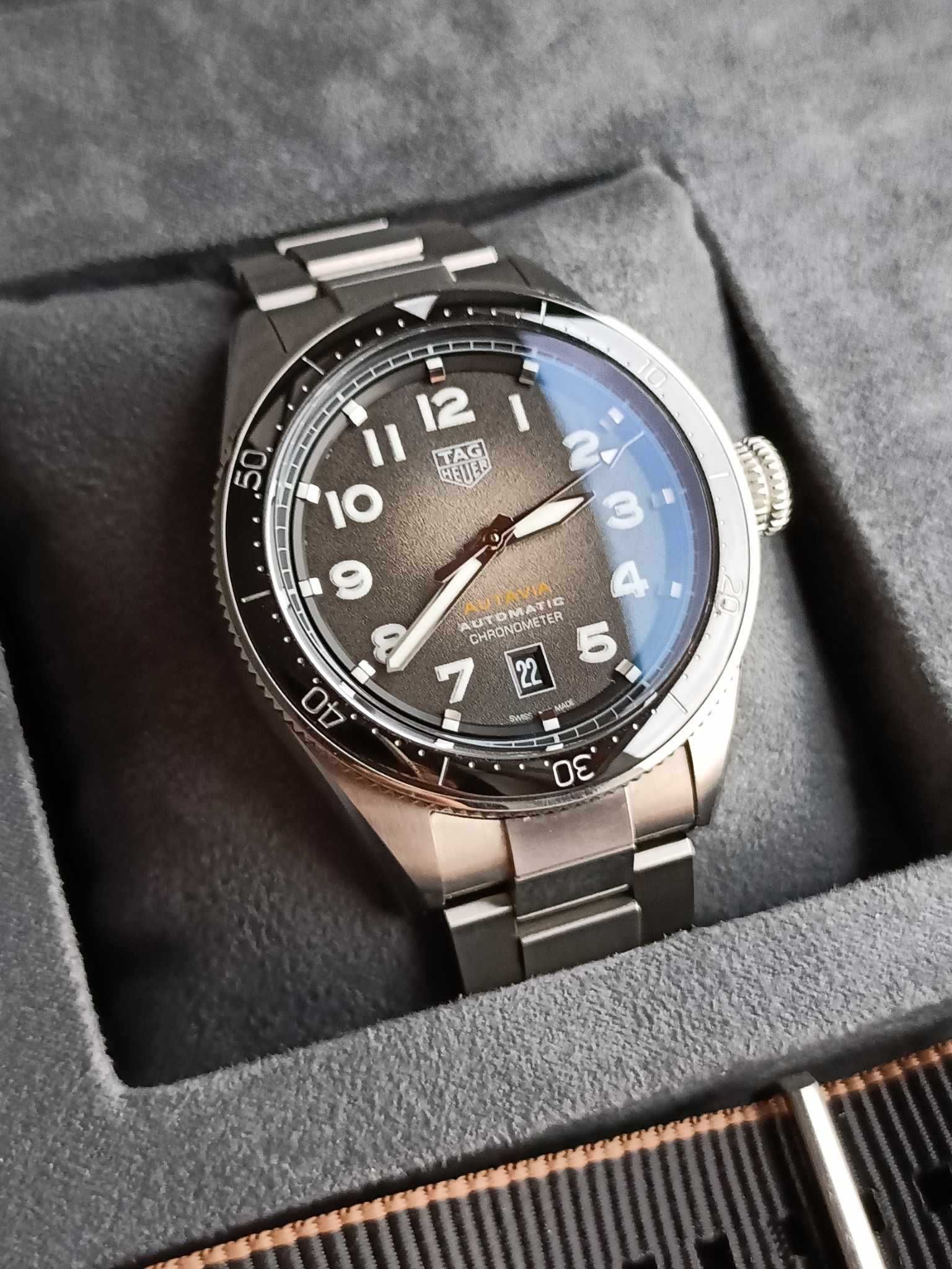 TAG Heuer Autavia 42mm 2022r / pasek + bransoleta