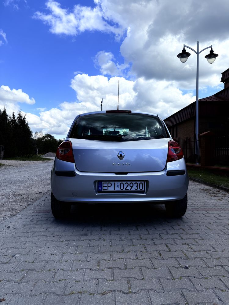 prywatne clio 1.2 w świetnym stanie klima 2008 rok