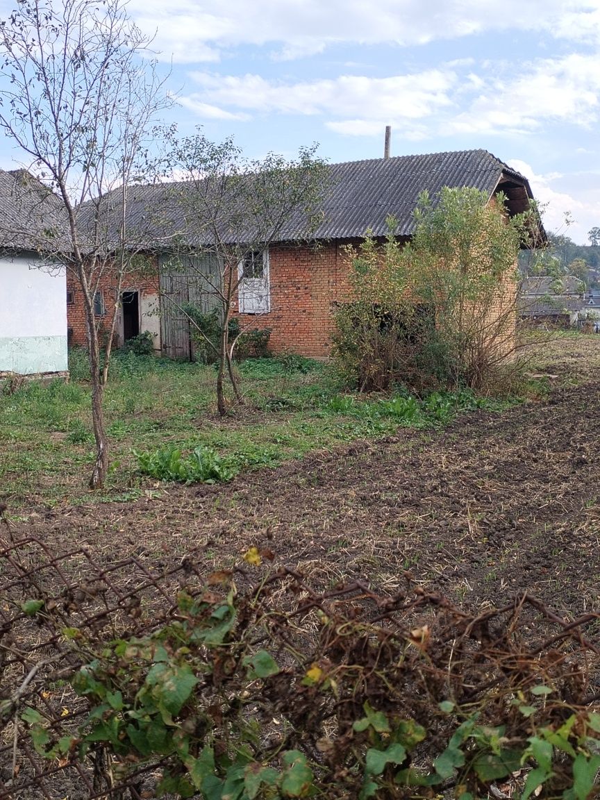 Продам будинок, дешево  18 км до Івано-Франківська