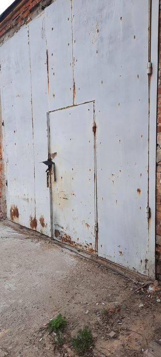 Оренда  бокса в центрі міста з оглядовою  ямою по вул.Вокзальна 50.