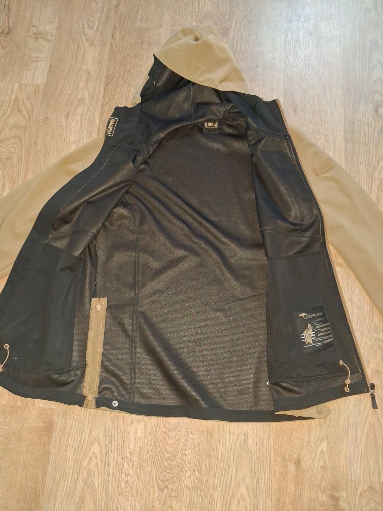 Męska kurtka softshell Magnum Moose rozmiar XL/L