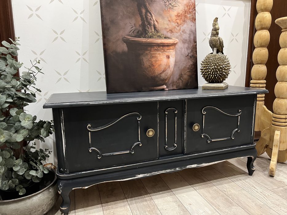 Komoda niska drewniana stara