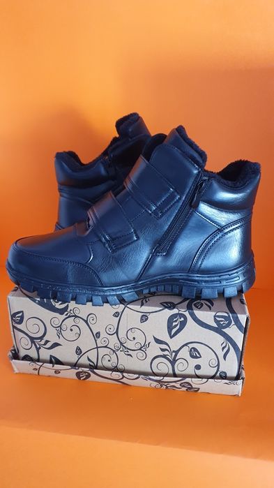 Śniegowce męskie nowe modny kolor czarny Rozmiar 45  wkładka 29 cm