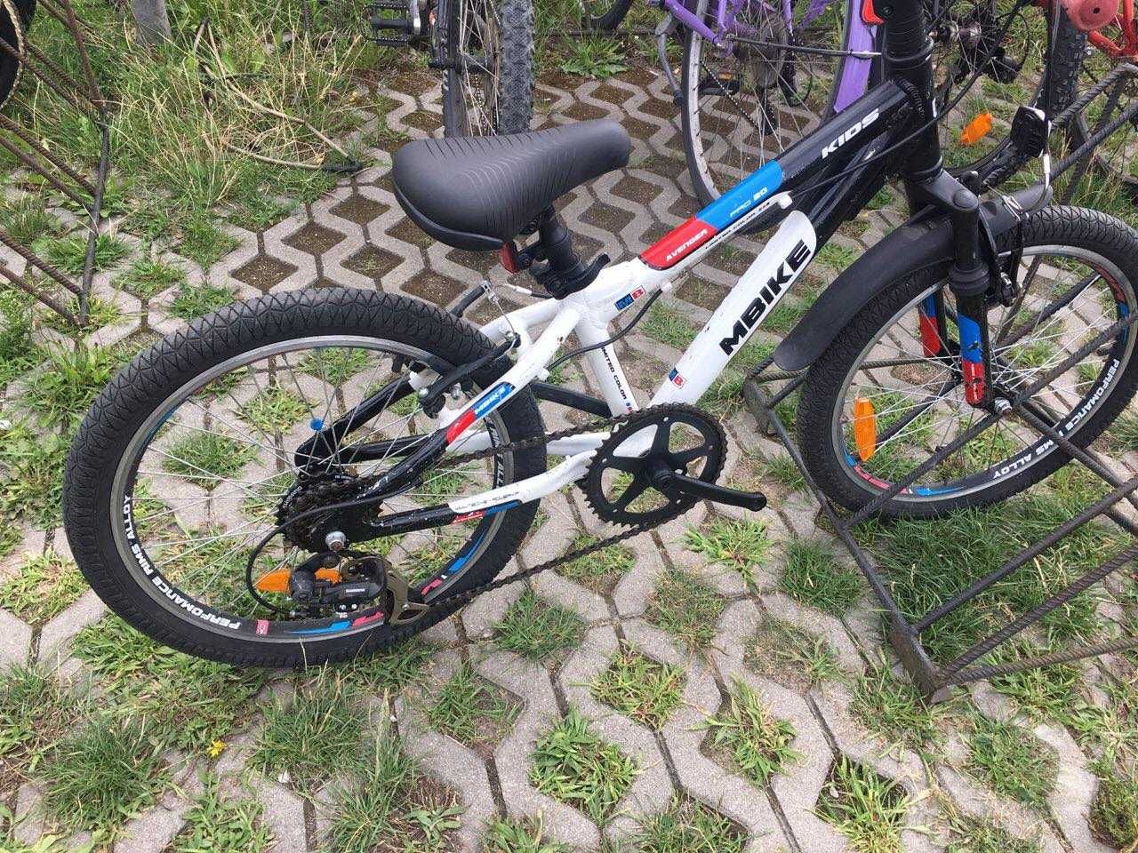 Rower Mbike 20 cali czerwony-biały-nieb