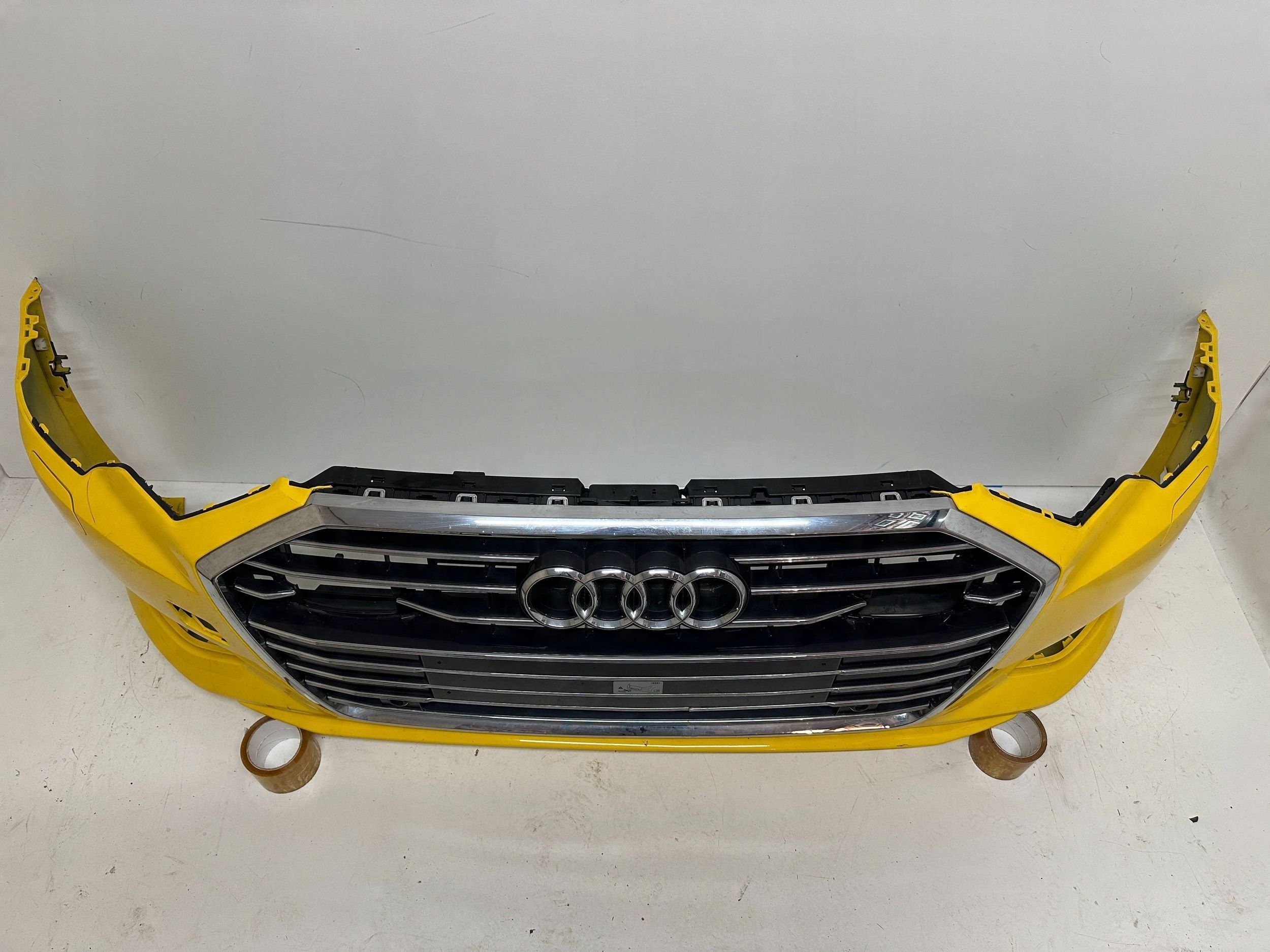 Zderzak Audi A6 C8 przód Spryski Przedni