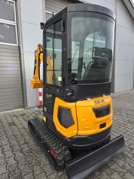 SDJK JKW-18 Nowa Minikoparka 1800 kg