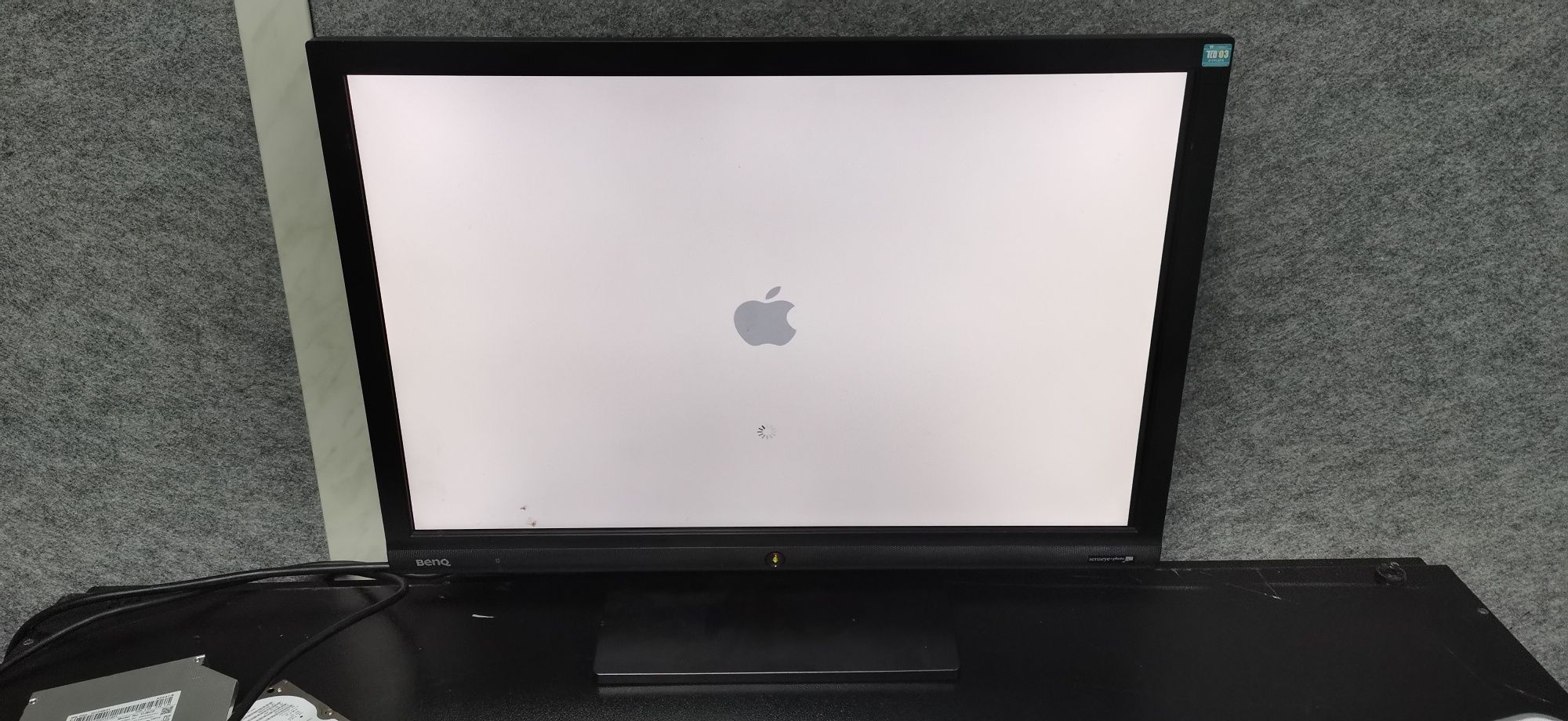 Mac mini a1283 несправний