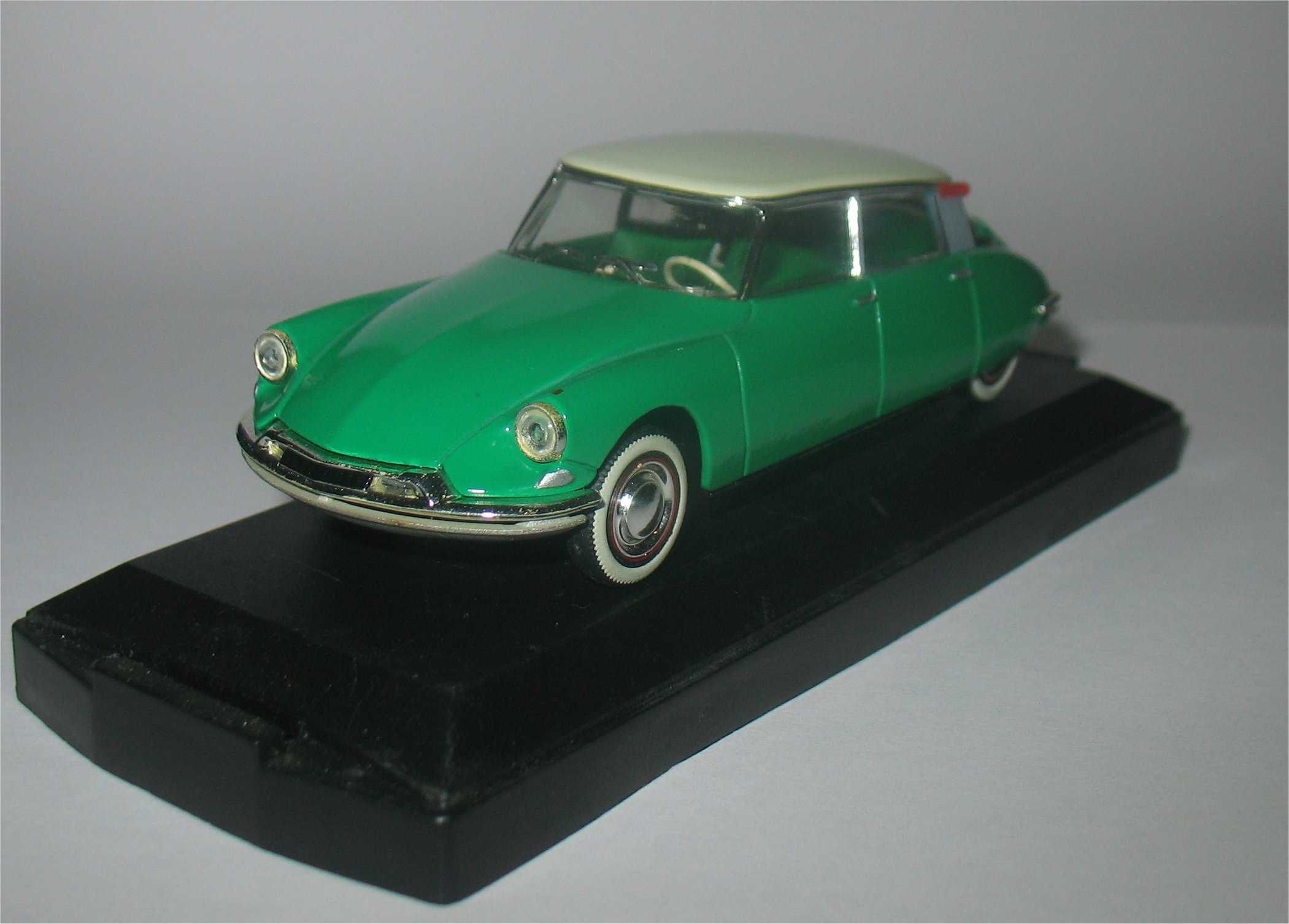 Vitesse - Citroen DS19 - 1956