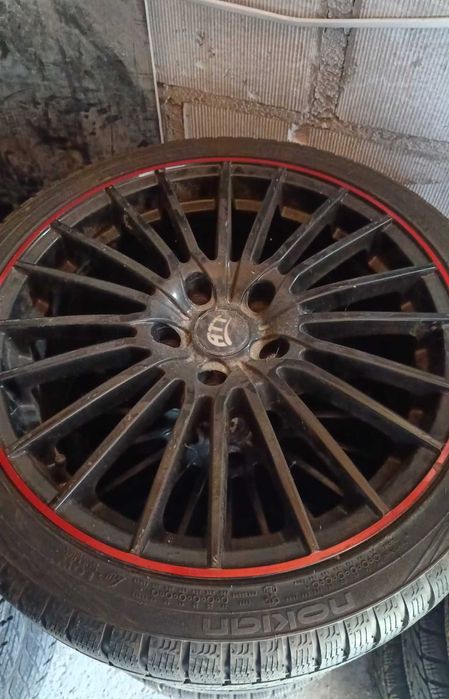 Koła 18x8 cala felgi ATT prawie nowe opony NOKIAN