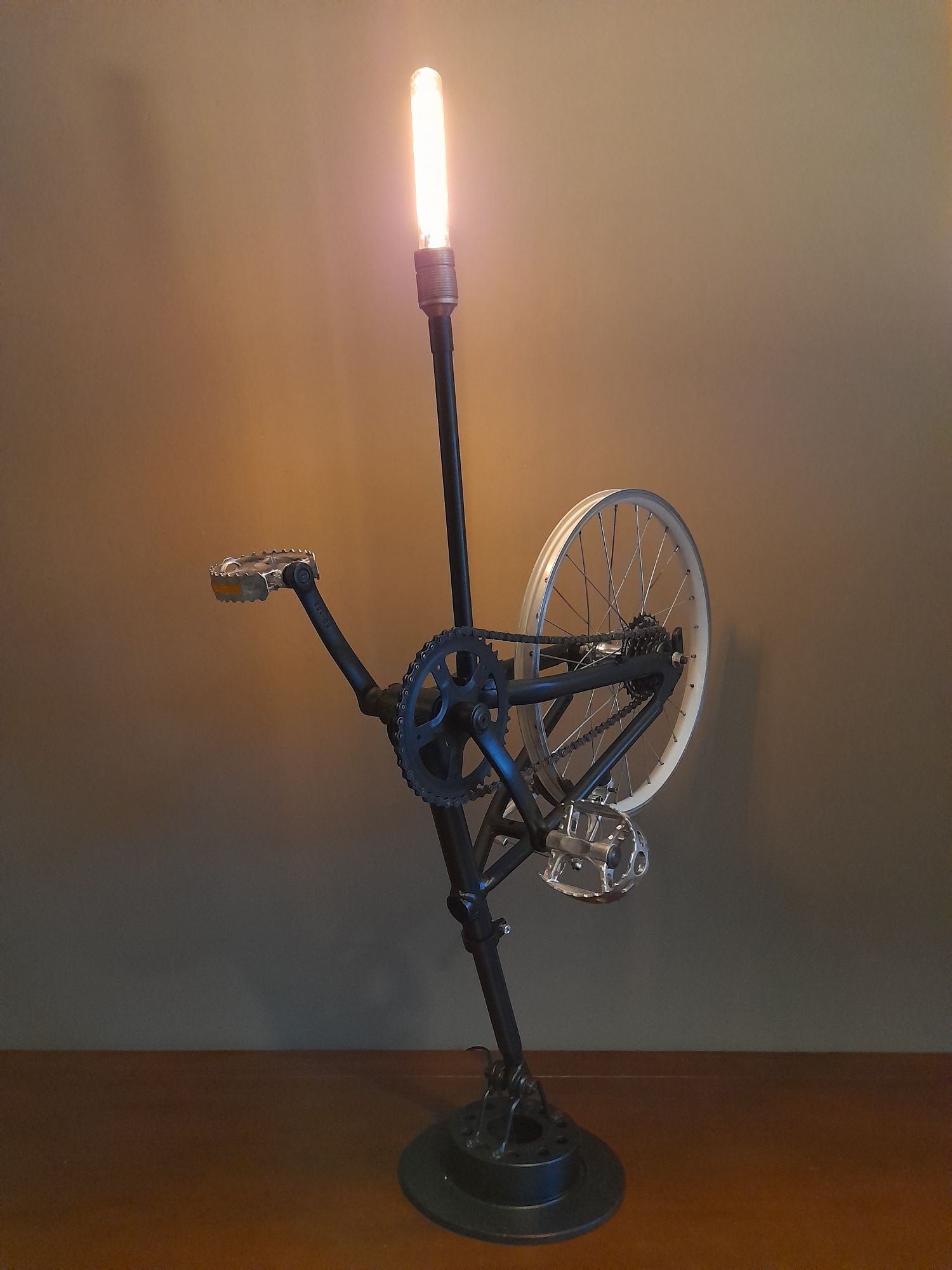 Lampa loft artdeco vintage rower