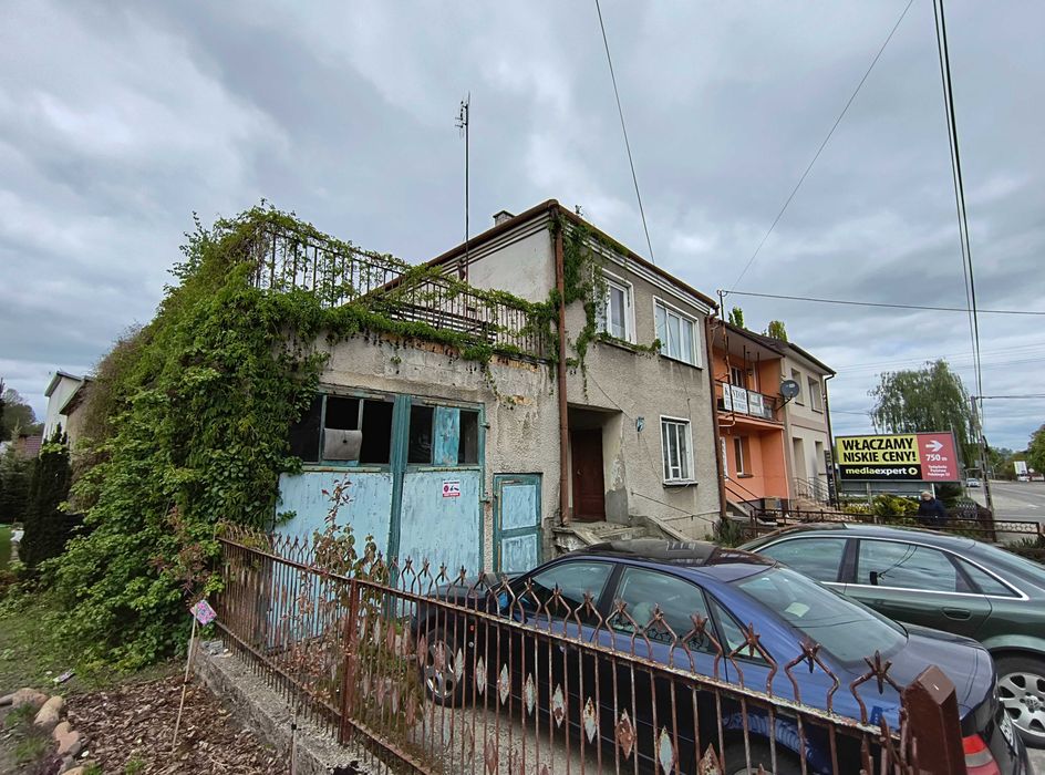 Dom z garażem w Centrum Dąbrowy Białostockiej ul. 3 maja 6