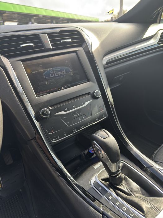 Ford Fusion 2013 Plug-In Hybrid Titanium