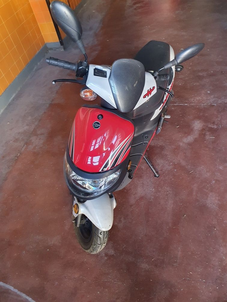 Keeway Hurricane 50cc Scooter