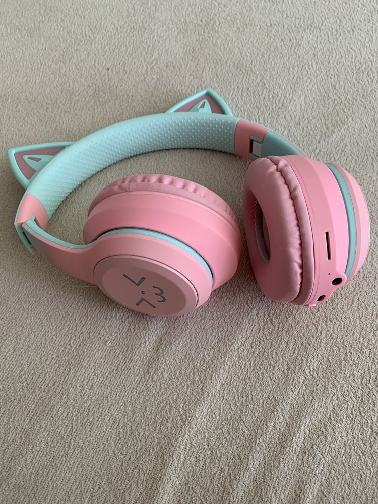 Słuchawki Bezprzewodowe Bluetooth RGB Z Uszami
