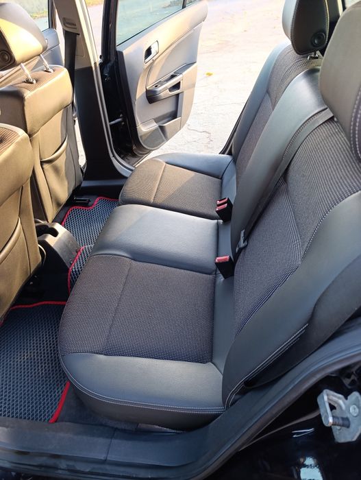 Продам Опель Астра 2008 рік..