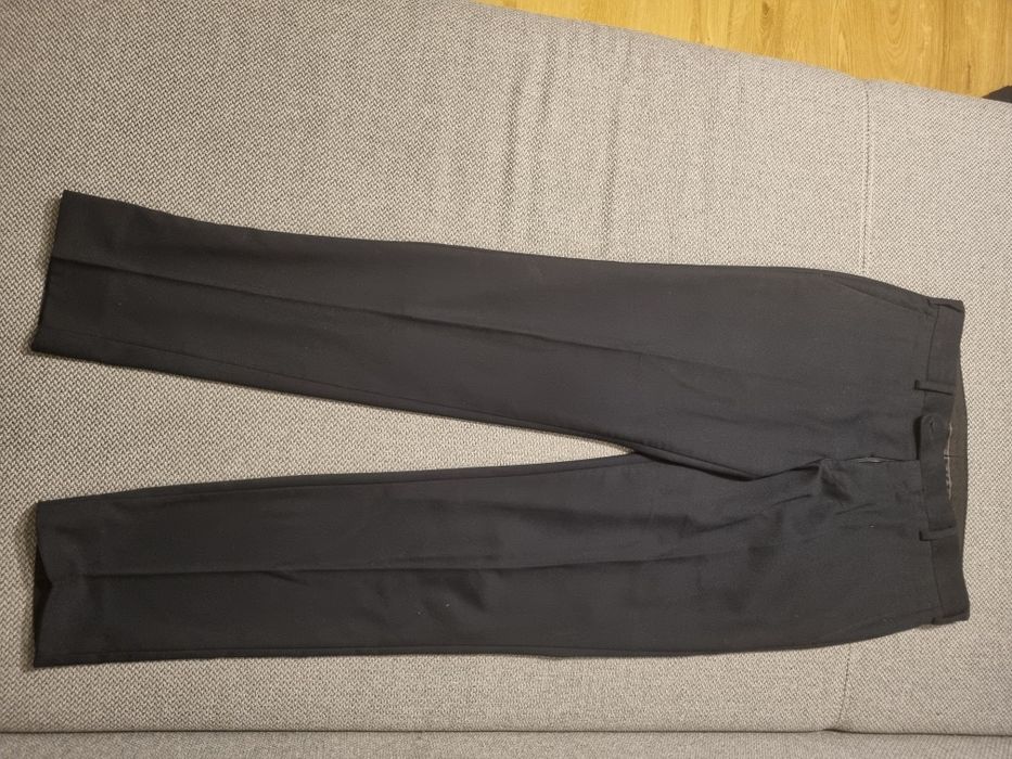 Garnitur granatowy młodzieżowy