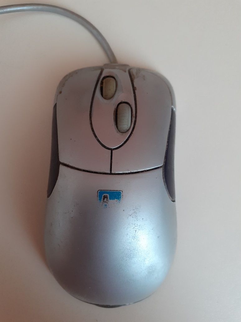 Мишка комп'ютерна стара