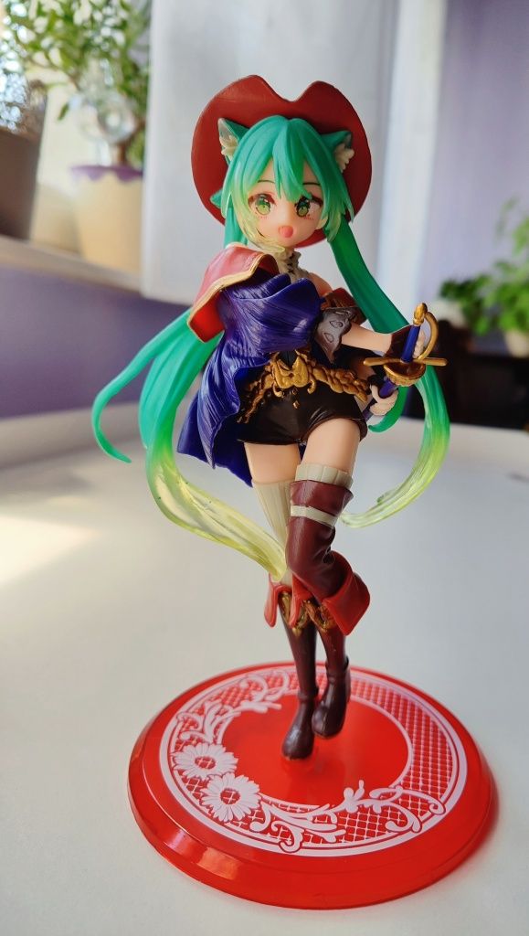 Hatsune Miku - figurka Kot w butach.