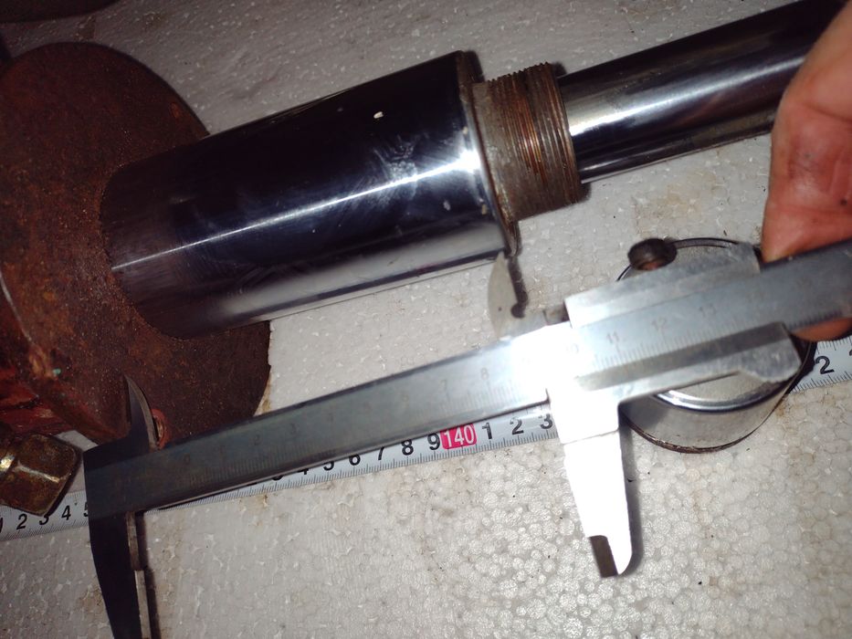 Продам гідроциліндр до преса.