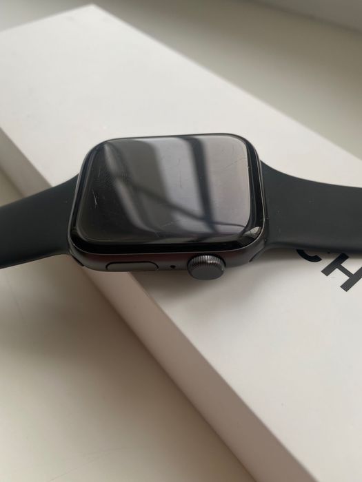 Apple Watch SE 2020 44 mm
