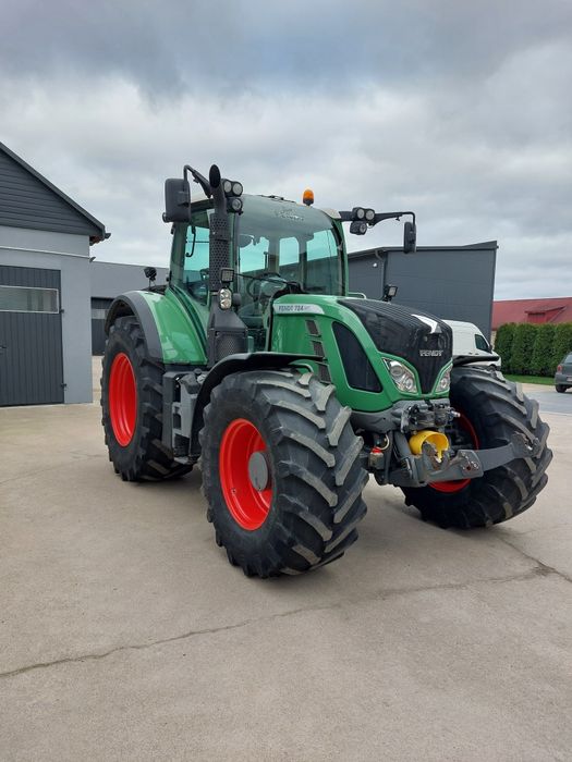 Ciagnik rolniczy Fendt 724 Vario tms