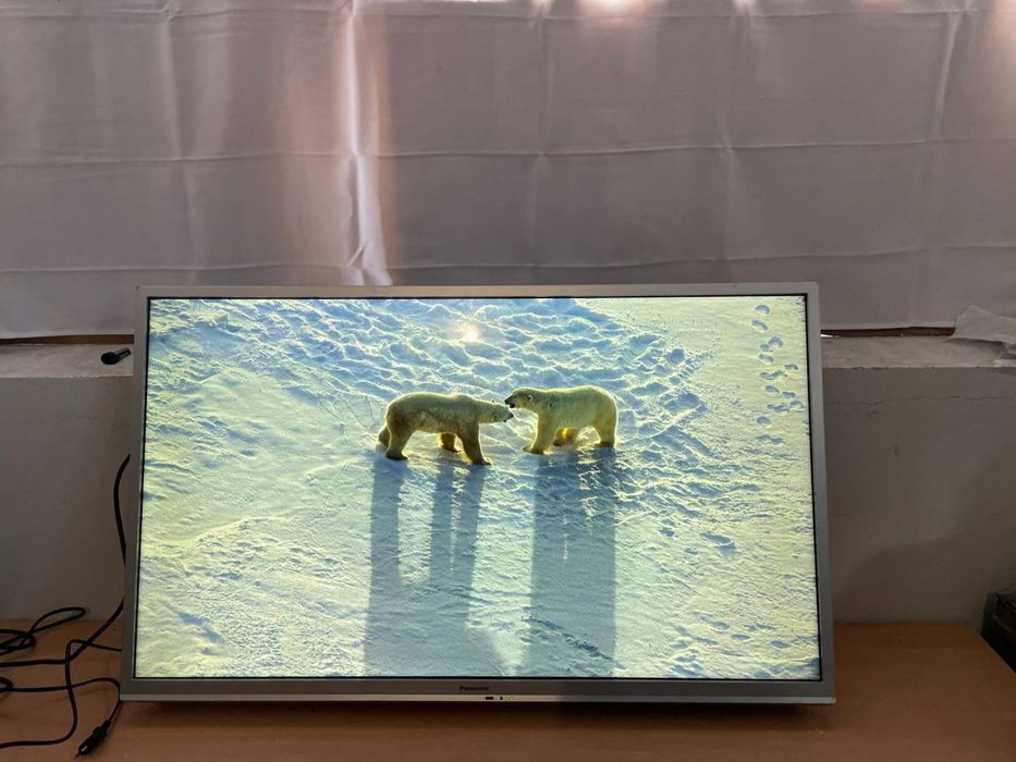 Телевізор Panasonic TX-L42B6ES, 42” Full HD (Без Smart TV)