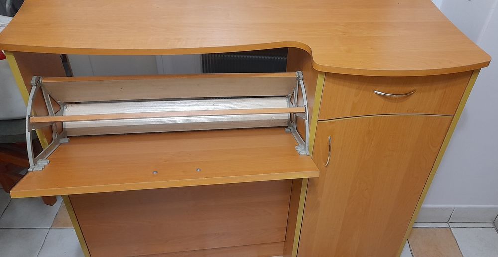 Тумба для взуття.