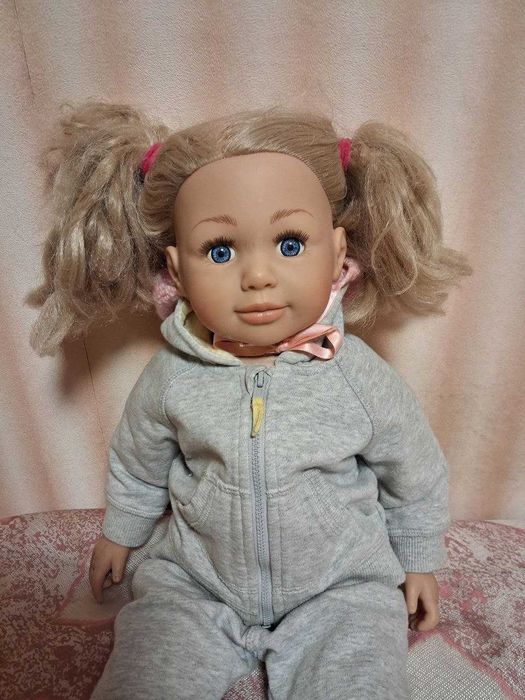Велика лялька  Zapf Creation Sally 60 см