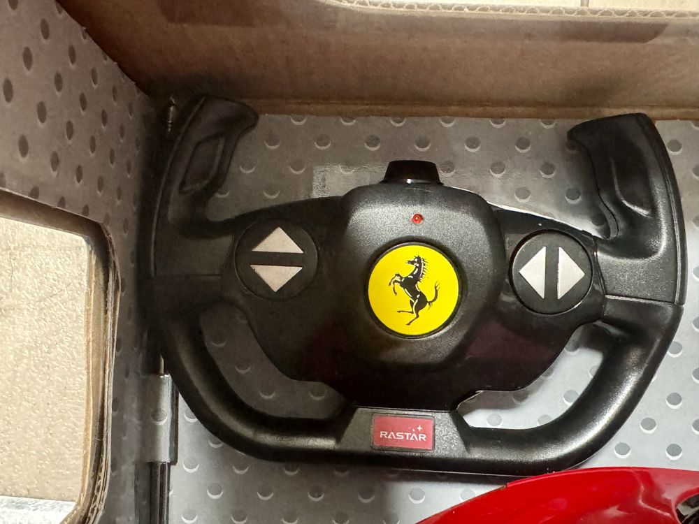 Rastar Ferrari 458 1/14 RC Speciale A