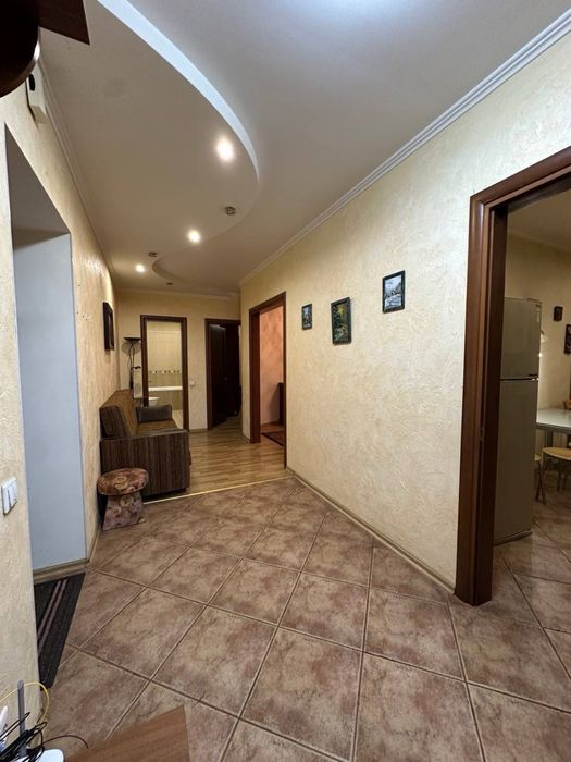 Светлая и уютная 2-комн квартира с ремонтом, мебелью и кладовкой!