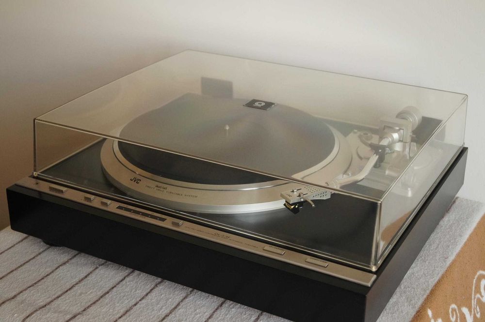 Gramofon Fully Automatic JVC QL- Y3F