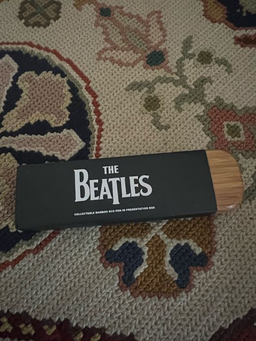 Caneta beatles madeira