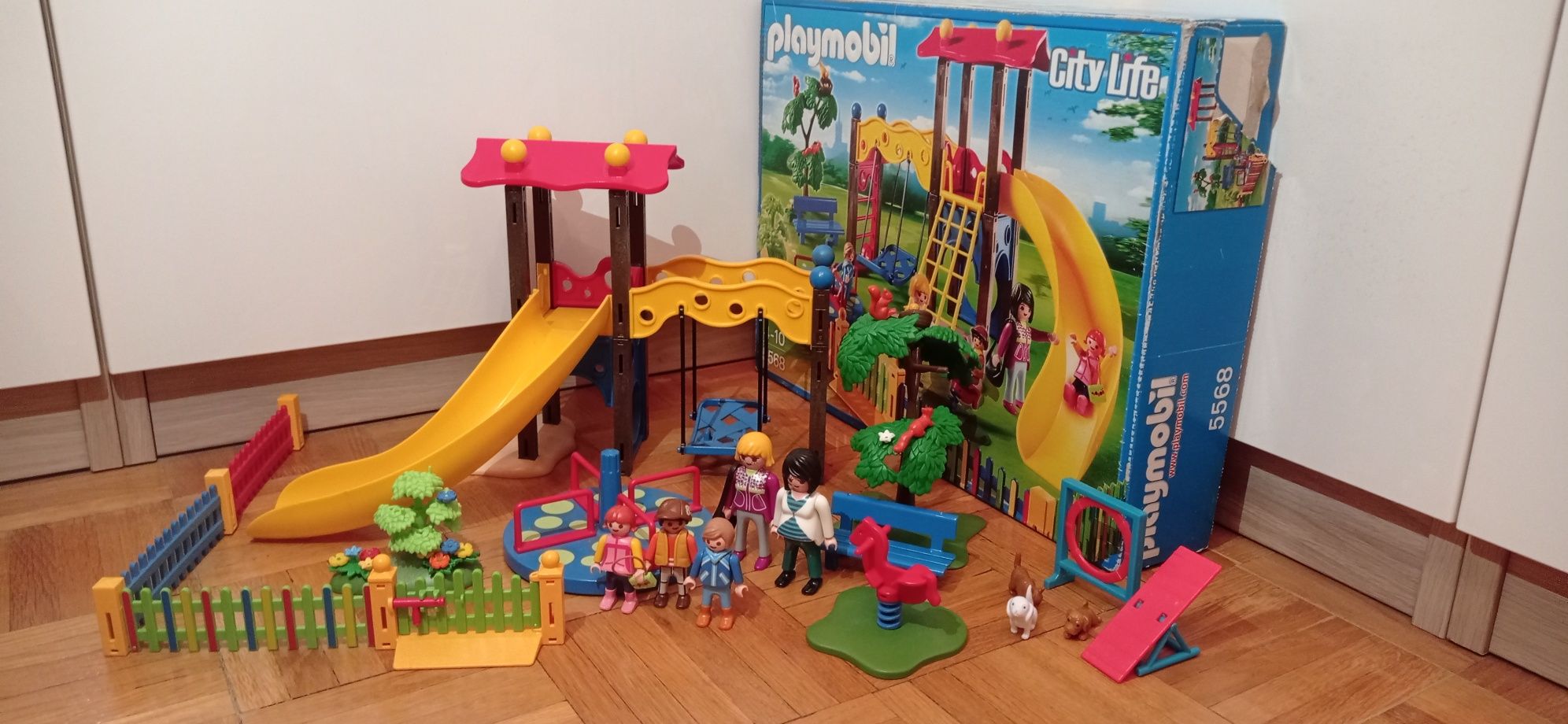 Playmobil - plac zabaw 5568