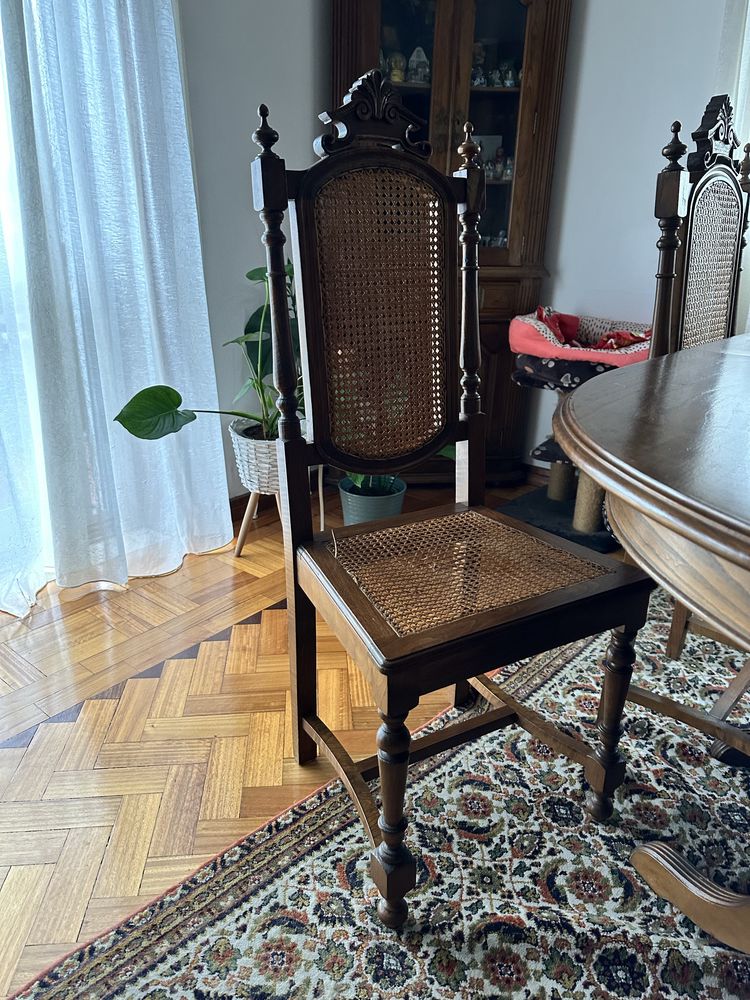 Conjunto Mesa de Jantar e 4 cadeiras