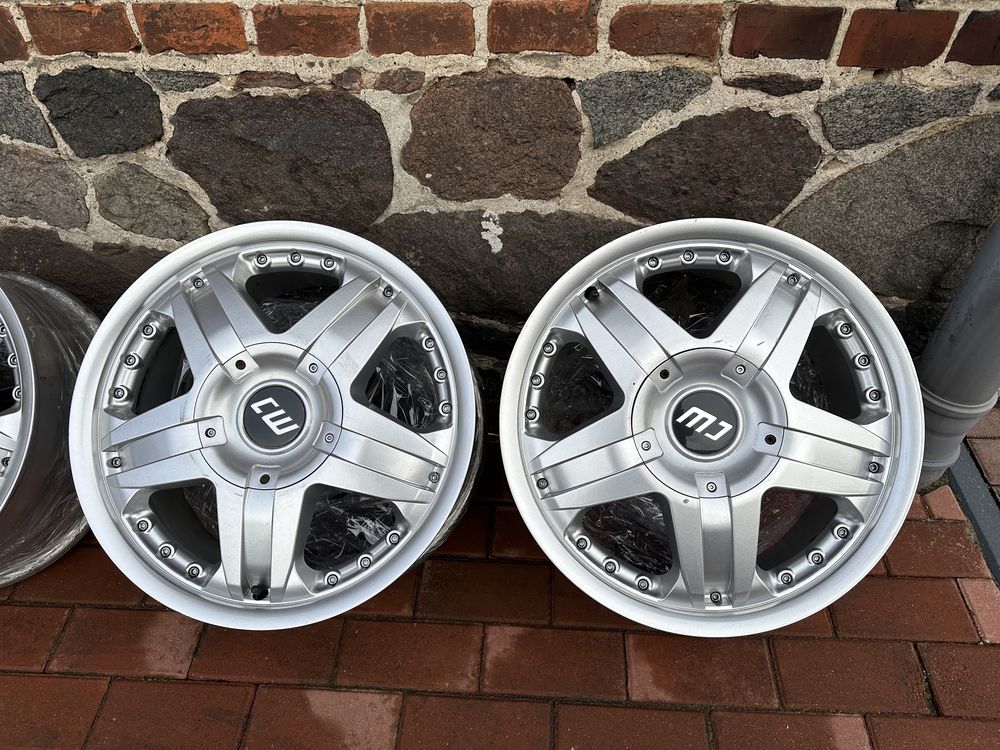 Alufelgi 5x120 18 BMW X3 X5 E46 E90 F30 felgi srebrne rant letnie zima