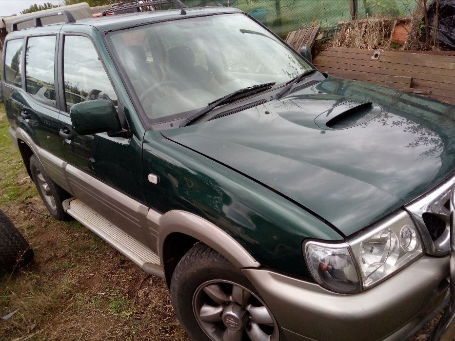 Nissan Terrano II 2.7 tdi de 2000 para peças