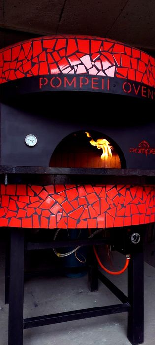 Piec do pizzy opalany drewnem I gazem
