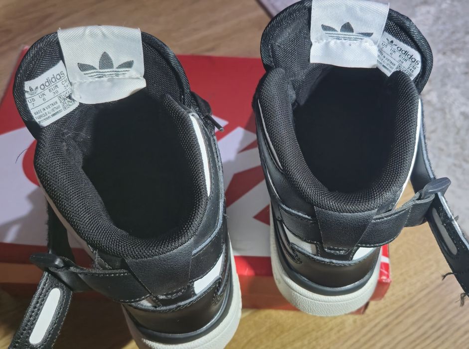 Високі кросівки Adidas