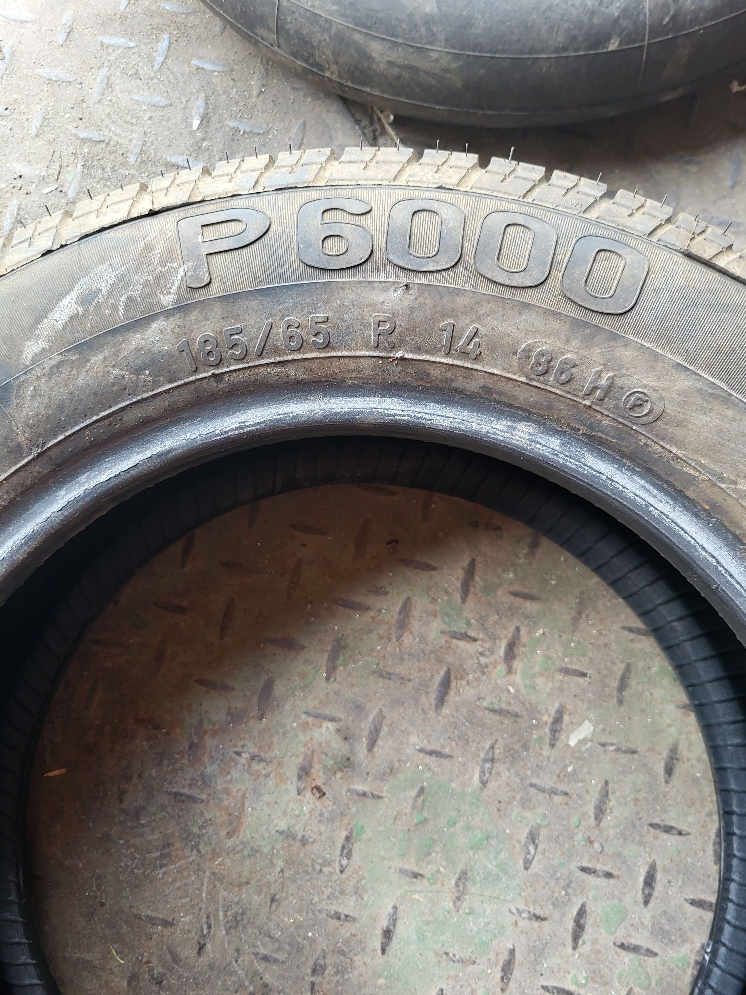 185. 65. Р14 бу резина 1 штука